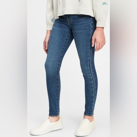 NWT Gap Kids Pull-On Jeggings with Max Stretch in Medium Wash - Size 14 - Picture 1 of 5